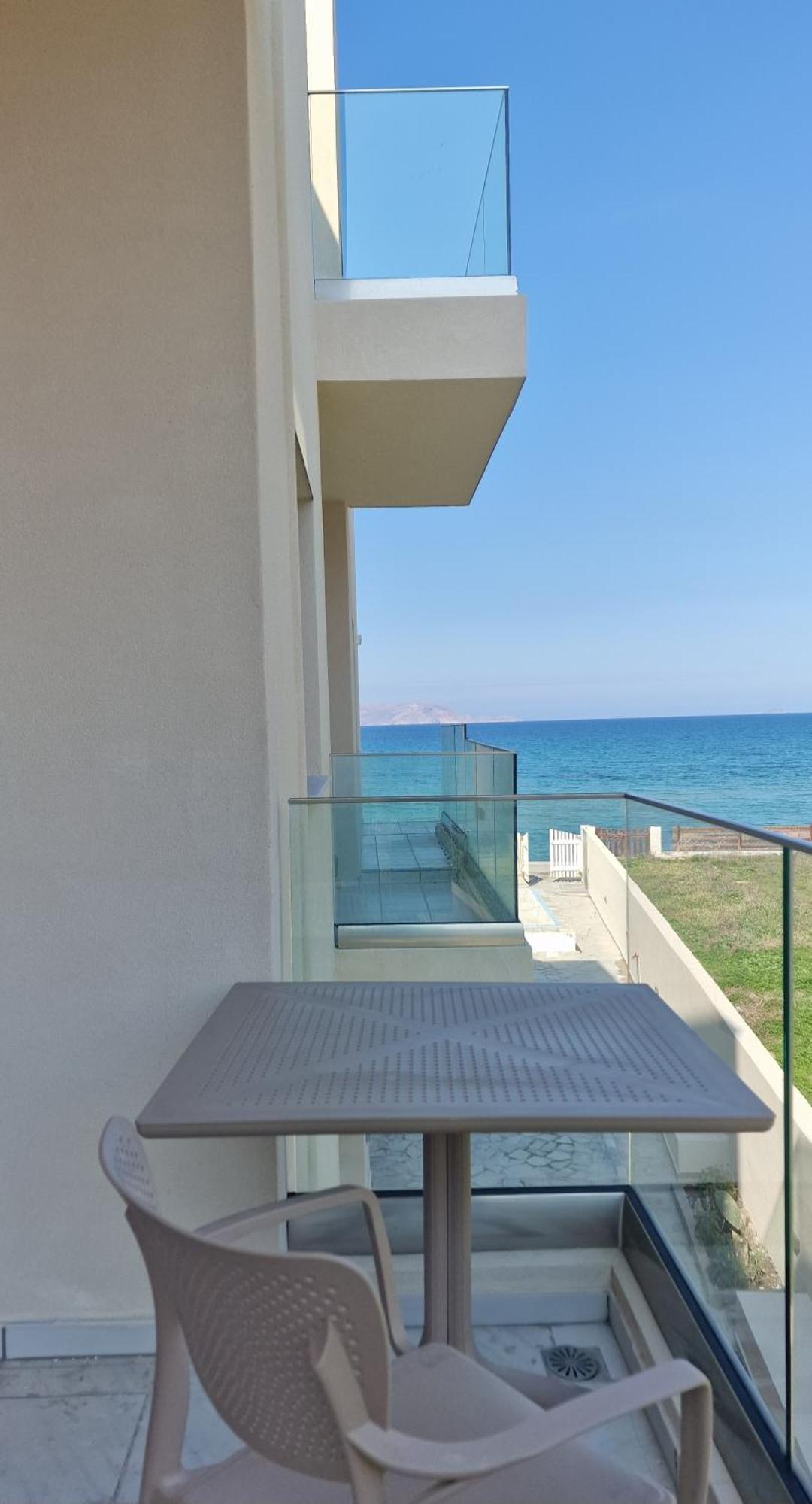 Almare Beach Kokkini Hani Buitenkant foto